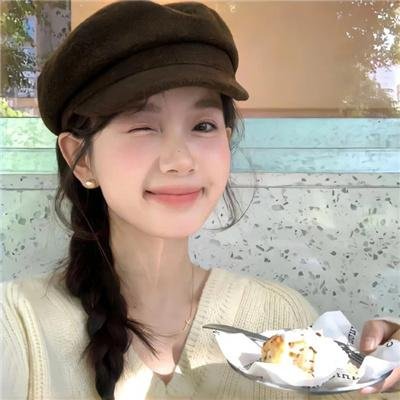 三个盗贼和狮子